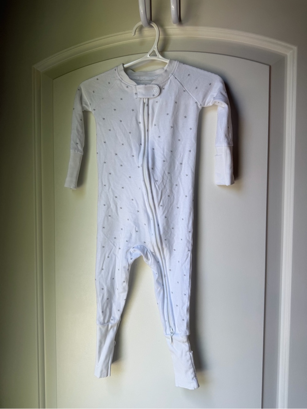 Petite Plume White Star Print Baby One-Piece Zipper Sleepwear